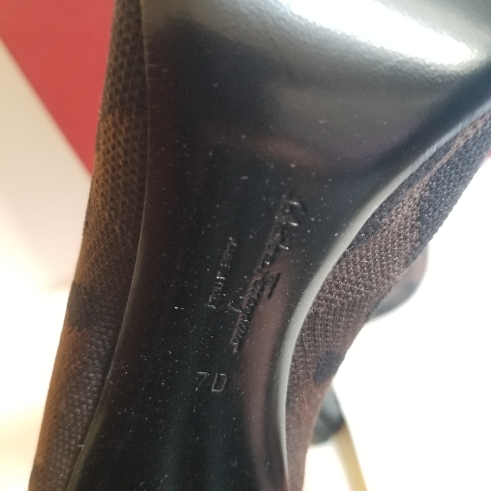 Salvatore Ferragamo Animal Print Knit Sock High Heeled Booties Size 7 D … - Picture 7 of 9